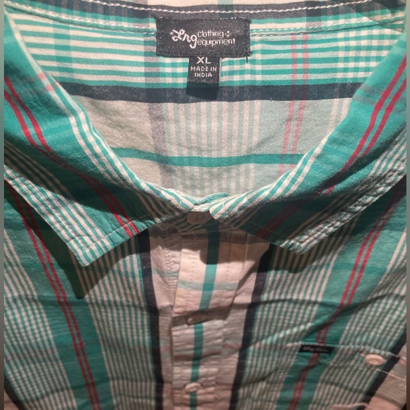 Men’s Button Up T-Shirt - Picture 3 of 4